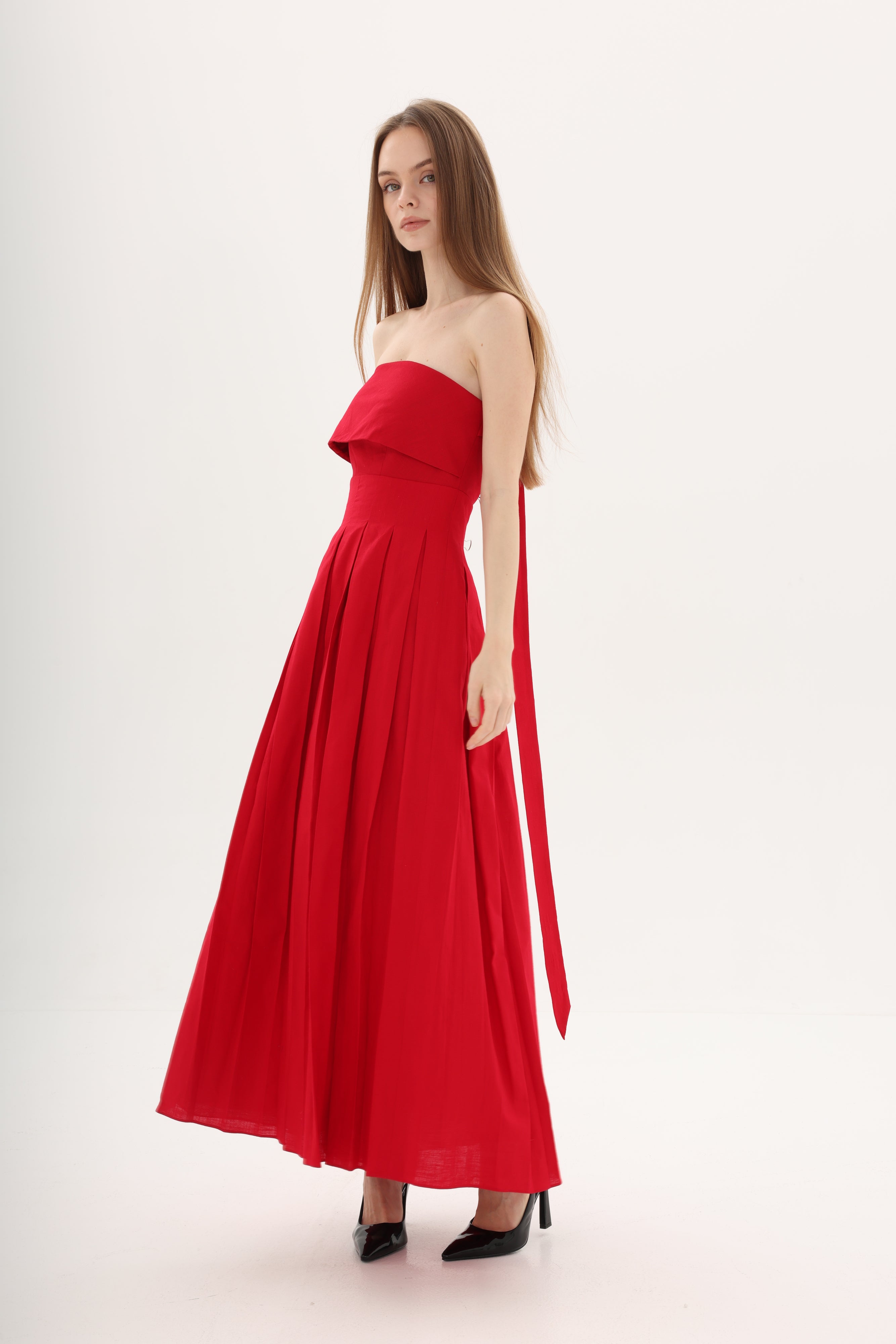 04 Pleated Midi Dress