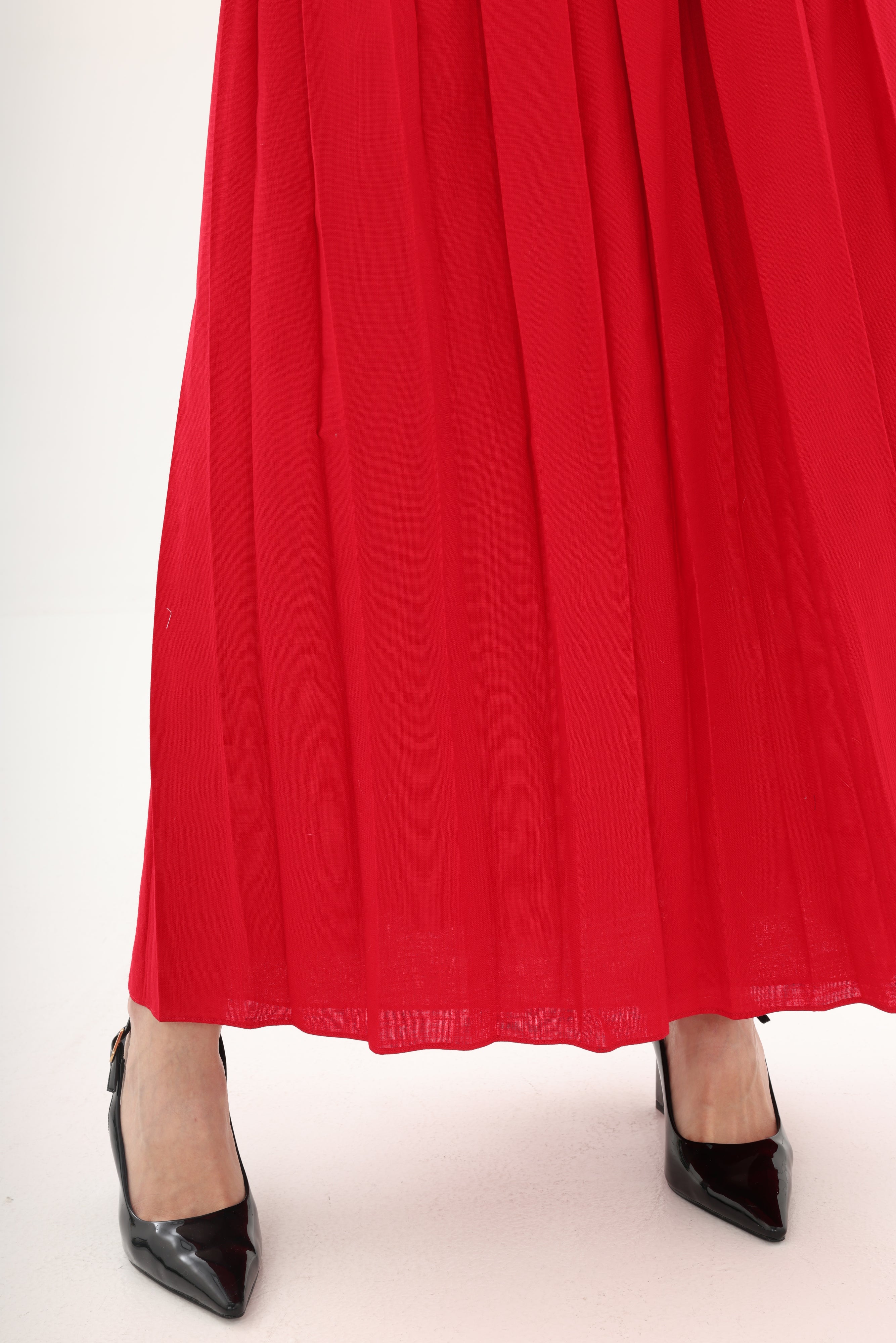 04 Pleated Midi Dress